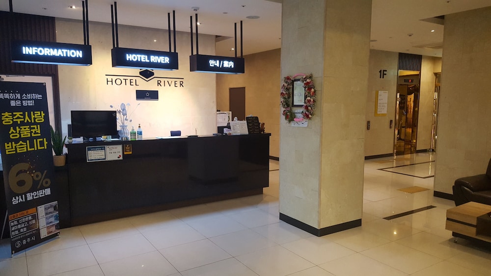 River Hotel 3/34