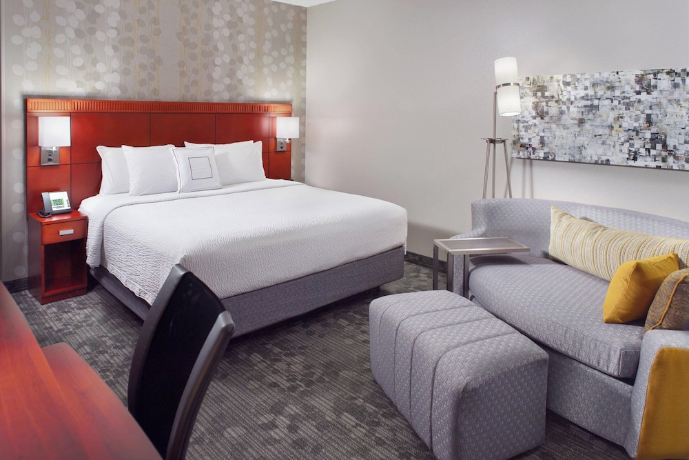 Courtyard by Marriott Greensboro 4/18