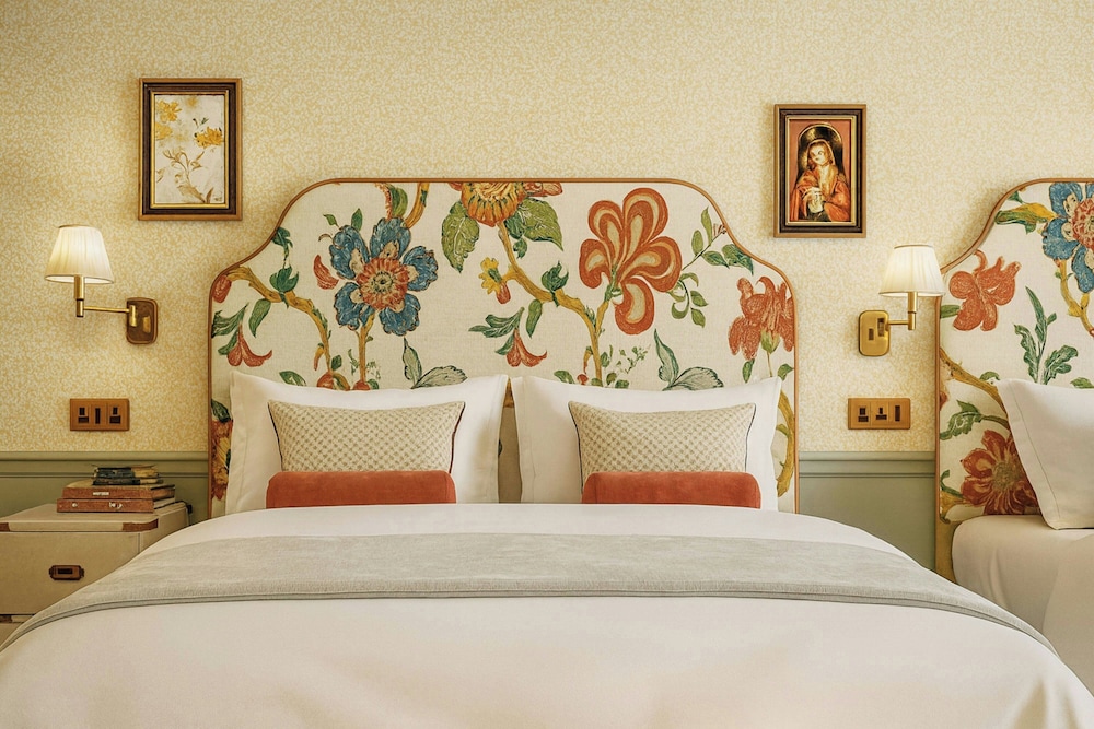 Manor, Suite, House, 2 King Beds