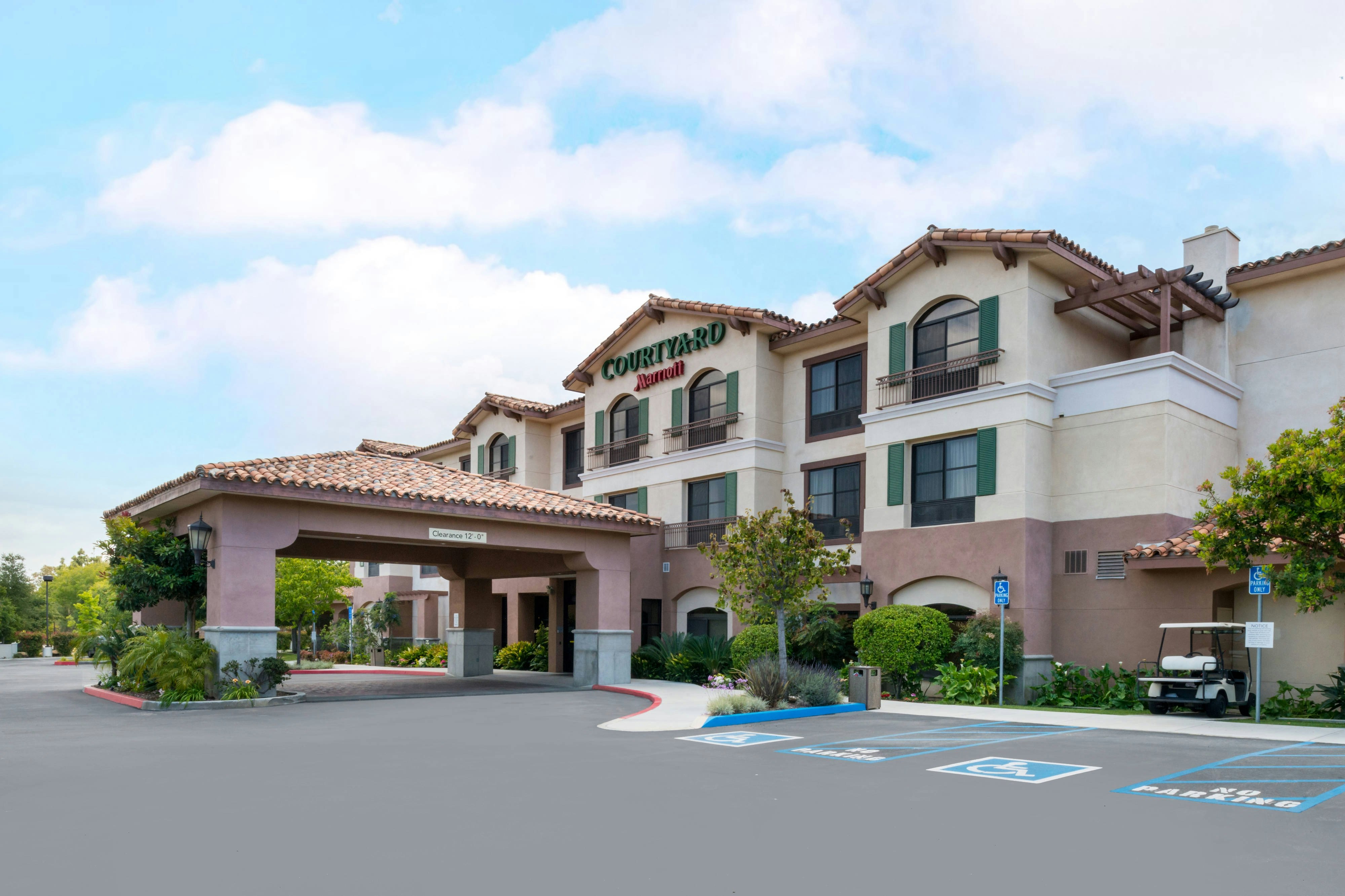 Courtyard Thousand Oaks Ventura County 2/14