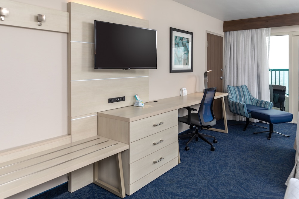 Holiday Inn Express Pensacola Beach 49/60