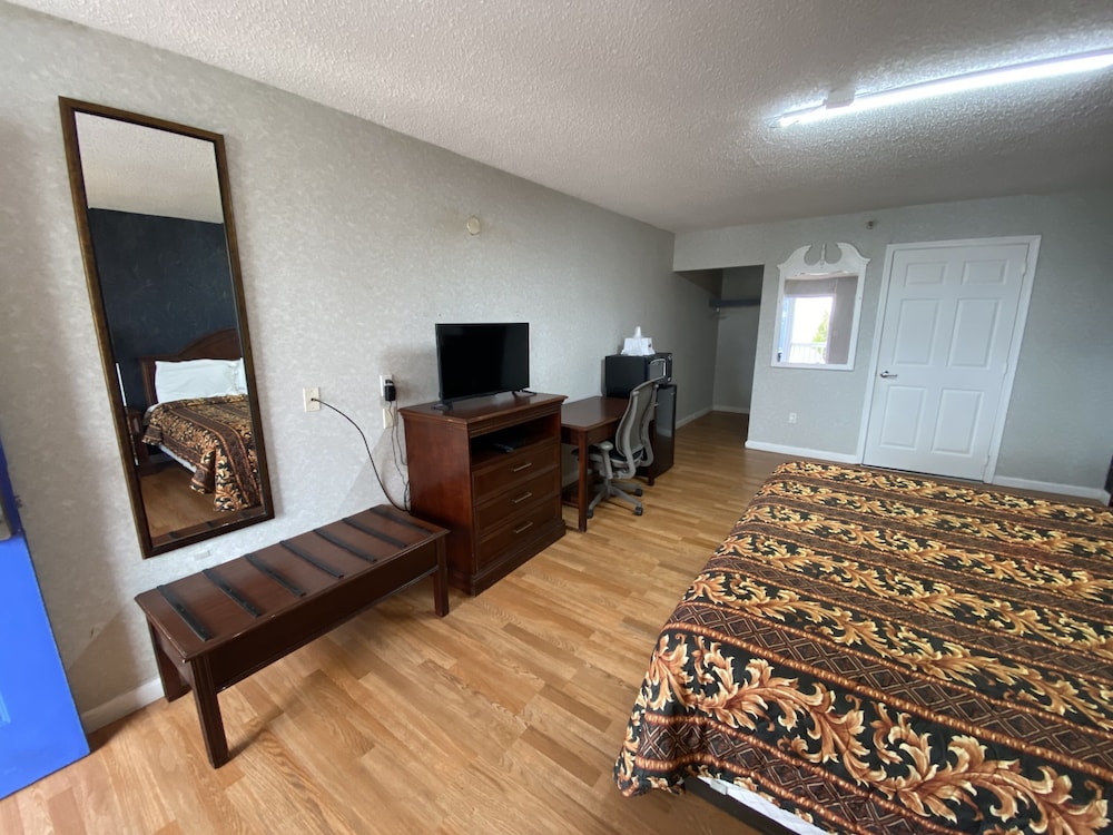 Royal Lodge Hotel Absecon 15/29