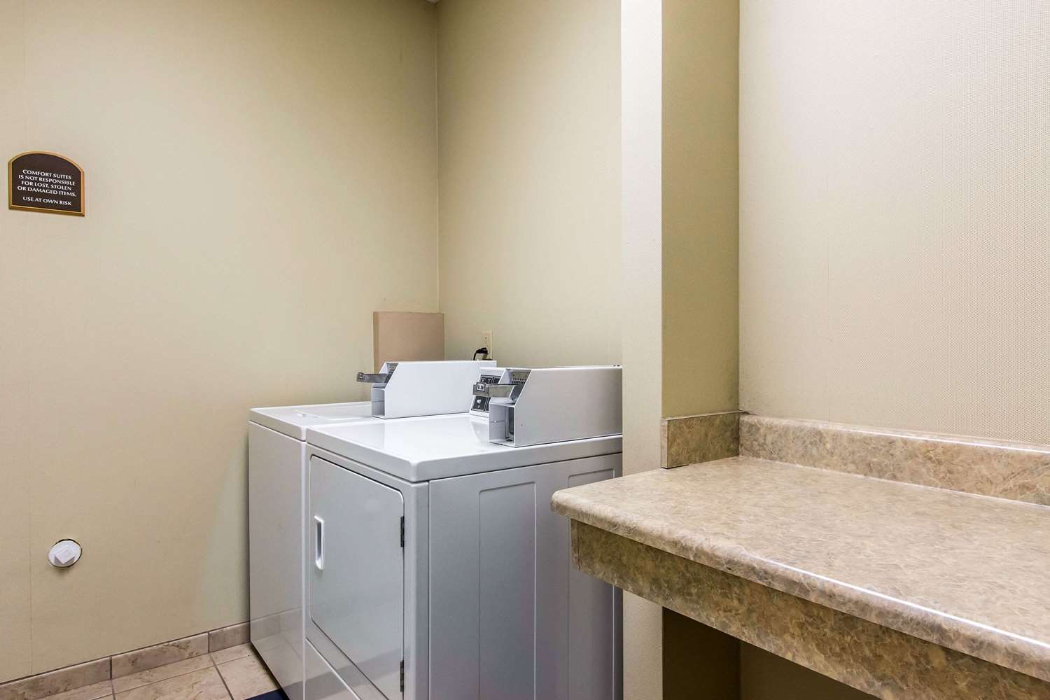 Comfort Suites Smyrna - Nashville Area 3/26