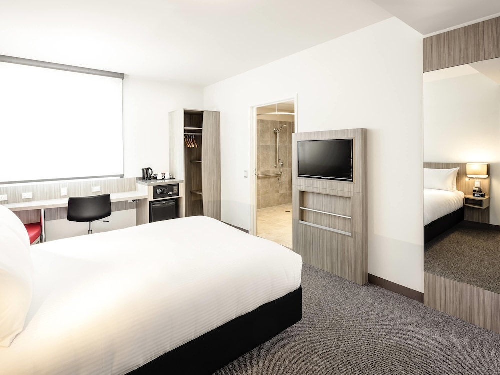 Room, Queen Bed, Accessible