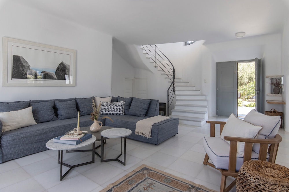 AQUA BREEZE VILLAS NAXOS 21/50