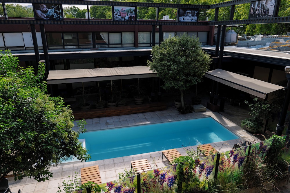 Plaza Paradiso Petit Hotel 5/62