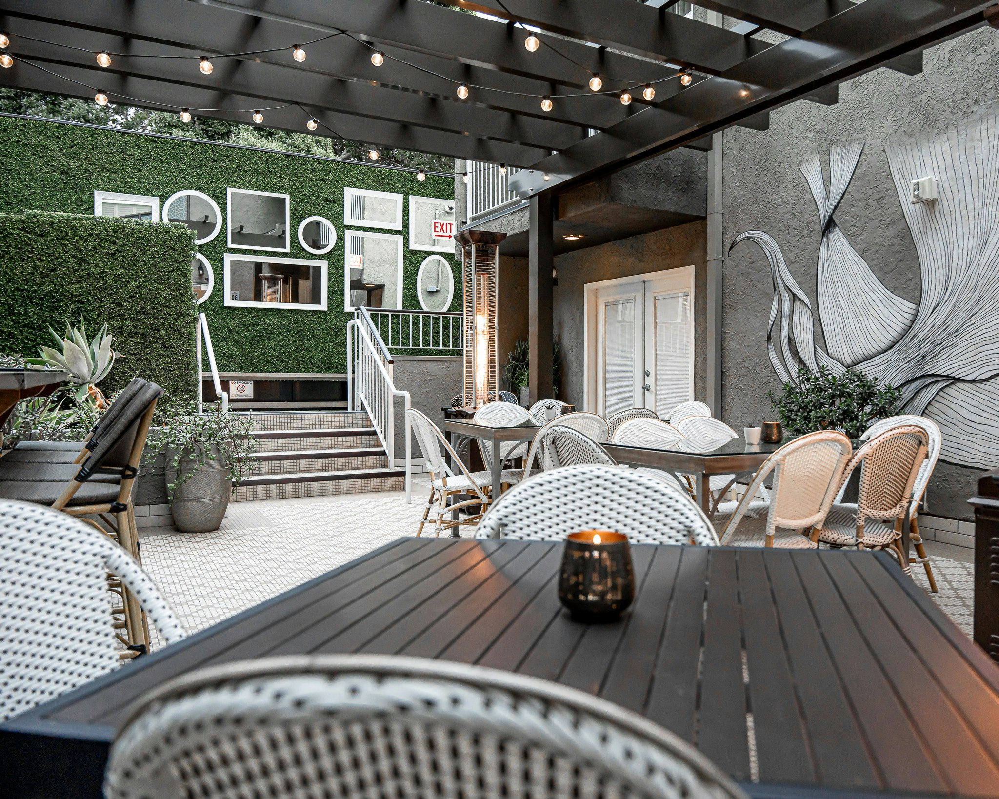 Chamberlain West Hollywood 34/77