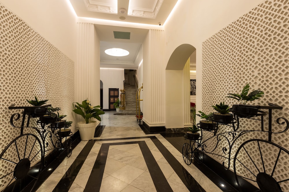 Hotel Majestic 32/54