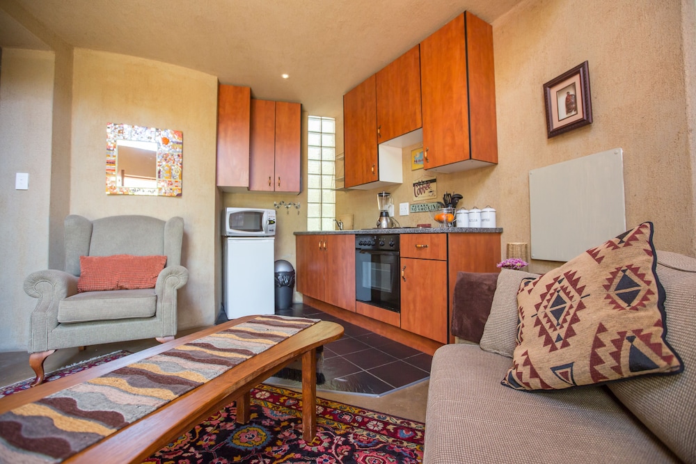 Moonflower Cottages 47/71