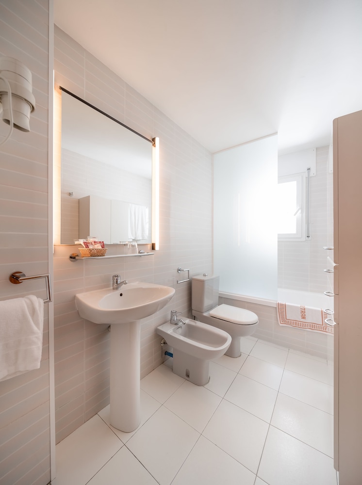 Aparthotel Bertran 108/109