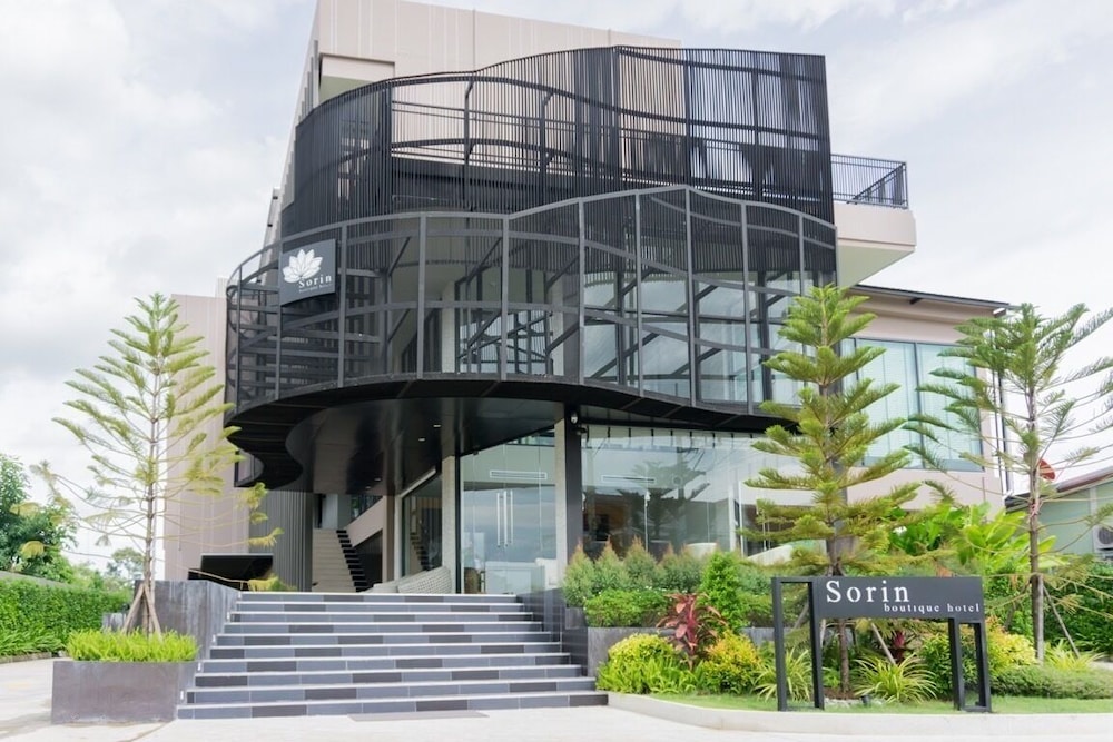 Sorin Boutique Hotel 2/66