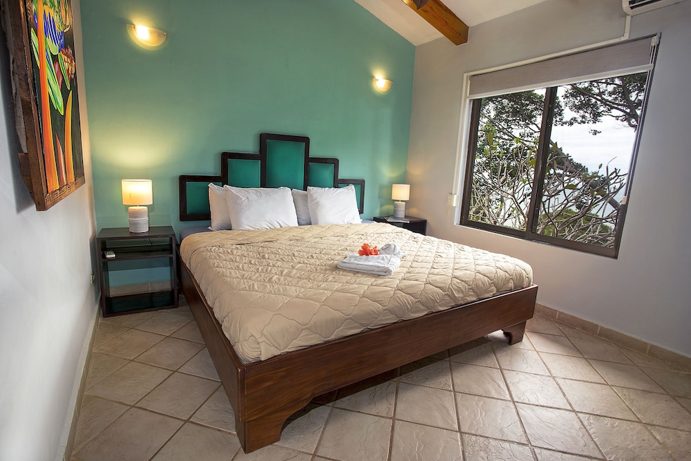 Villas Alturas 6/50