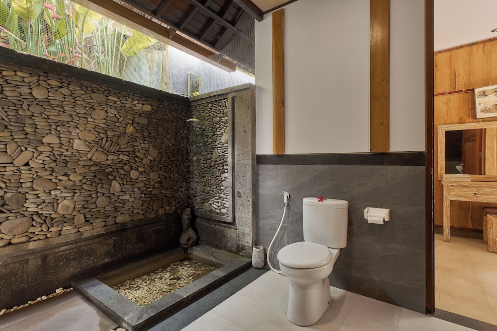 Buana Tirta Ubud Villa 17/19