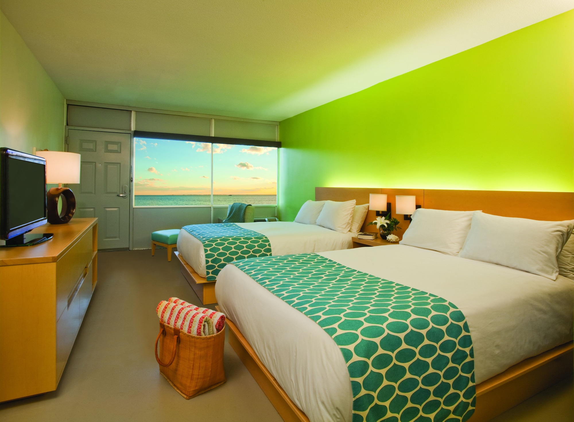 Room, King Bed, Bay View