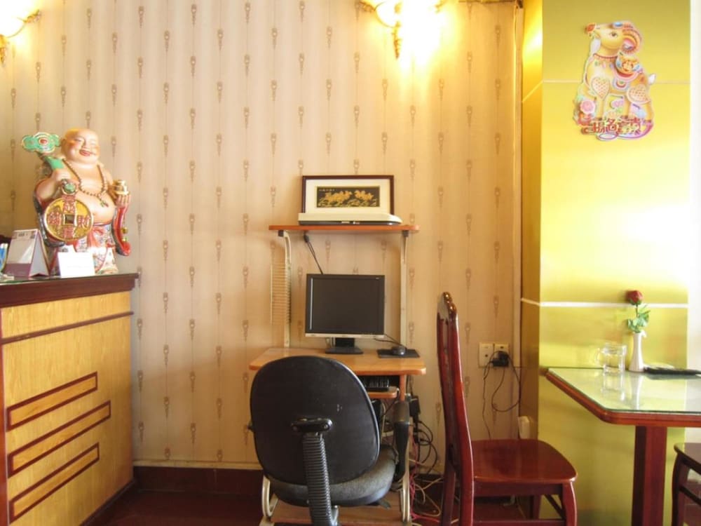 Tan Hoang Long Hotel District 5 20/30