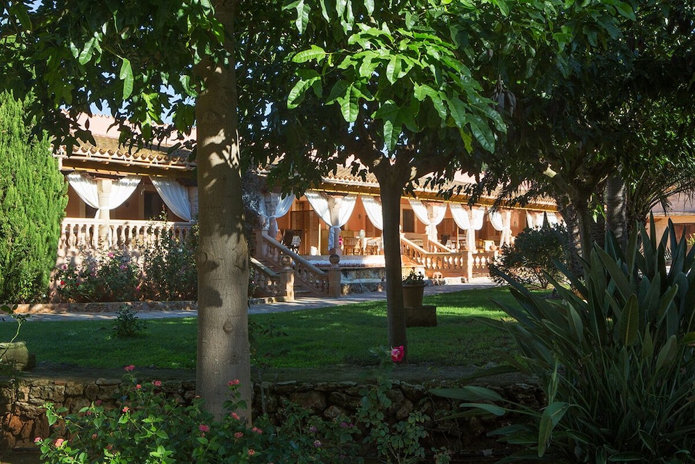 Es Revellar Art Resort - Adults Only 105/110