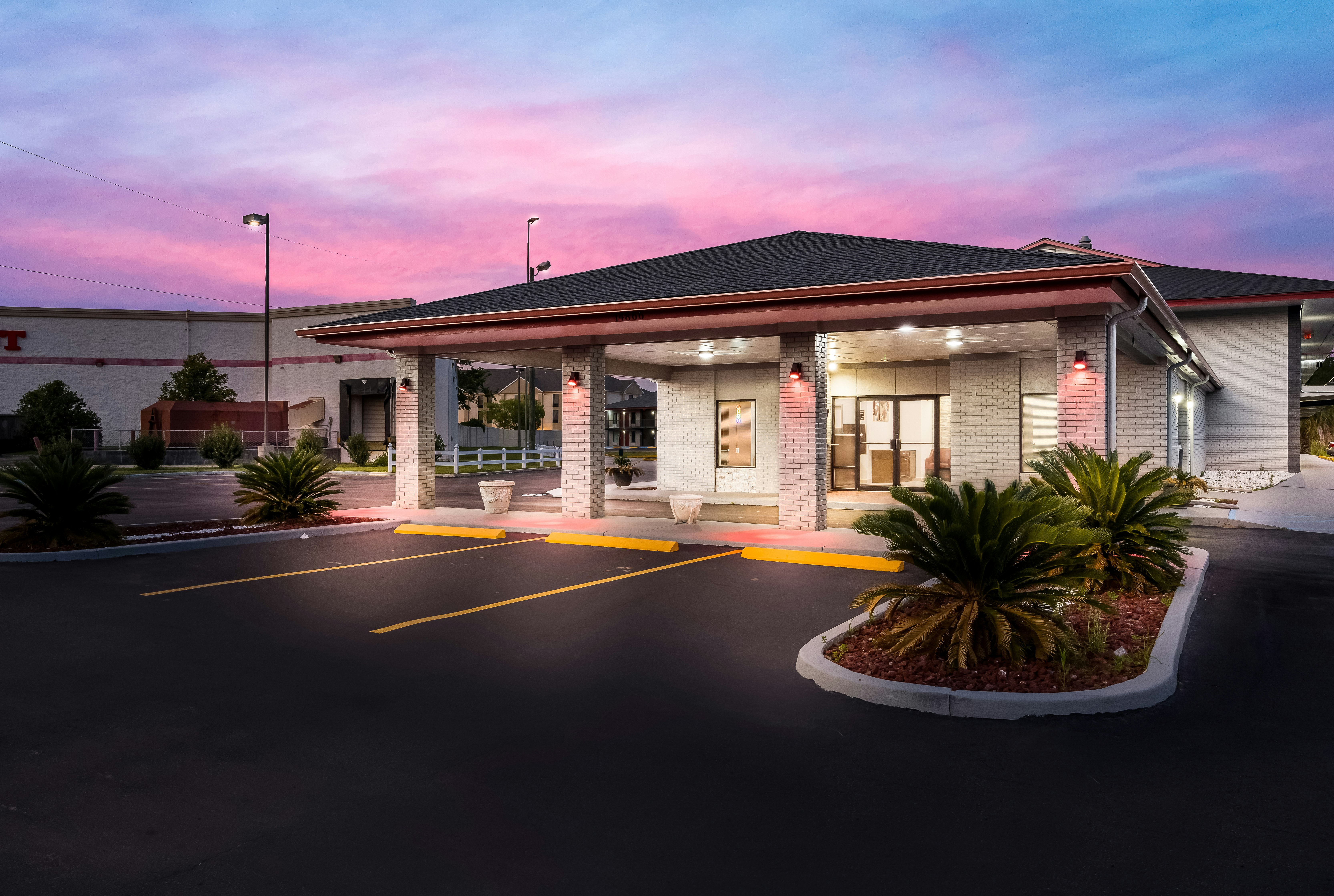 Serena Inn 5/23