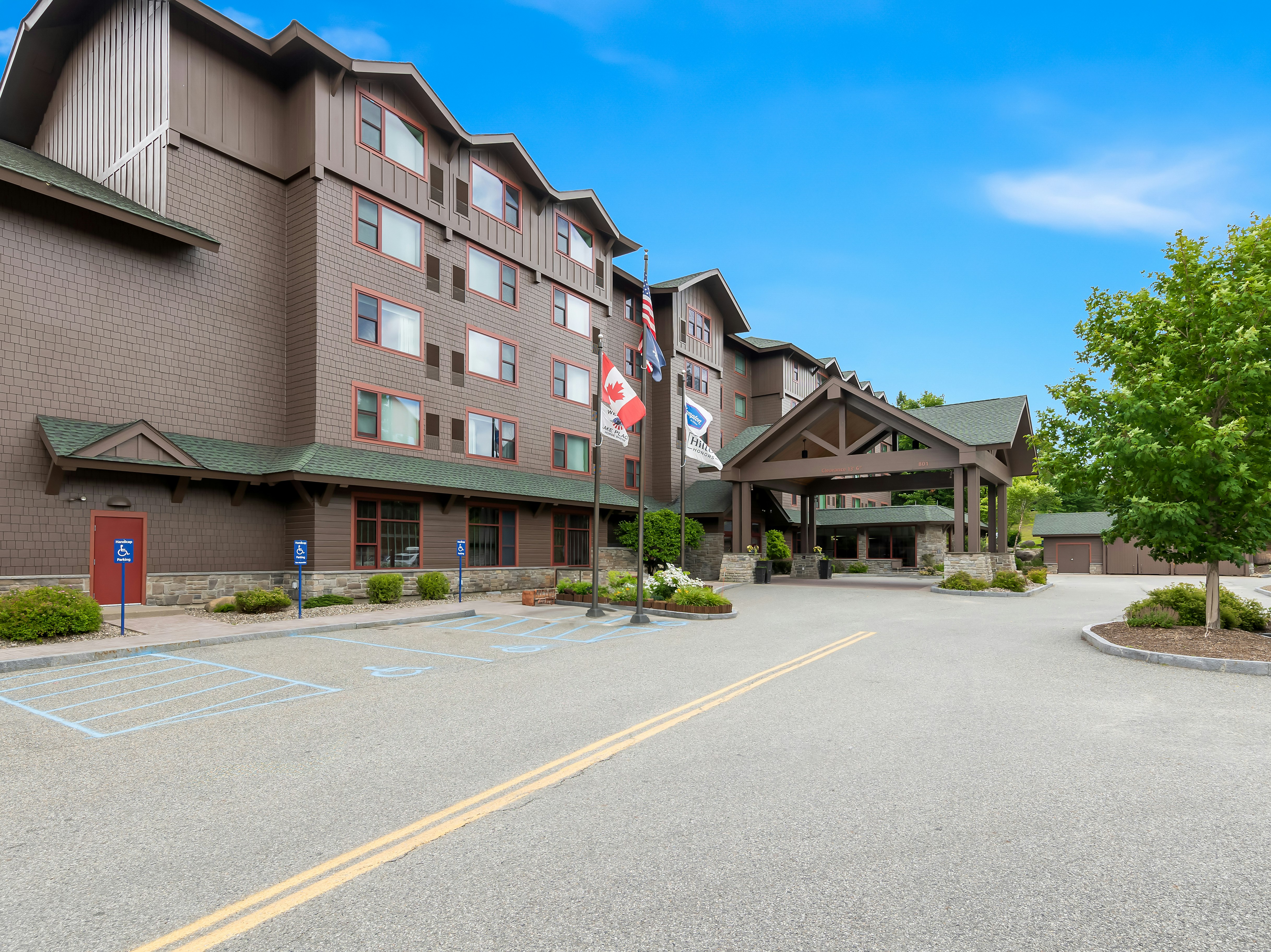 Hampton Inn And Suites Lake Placid 51/57
