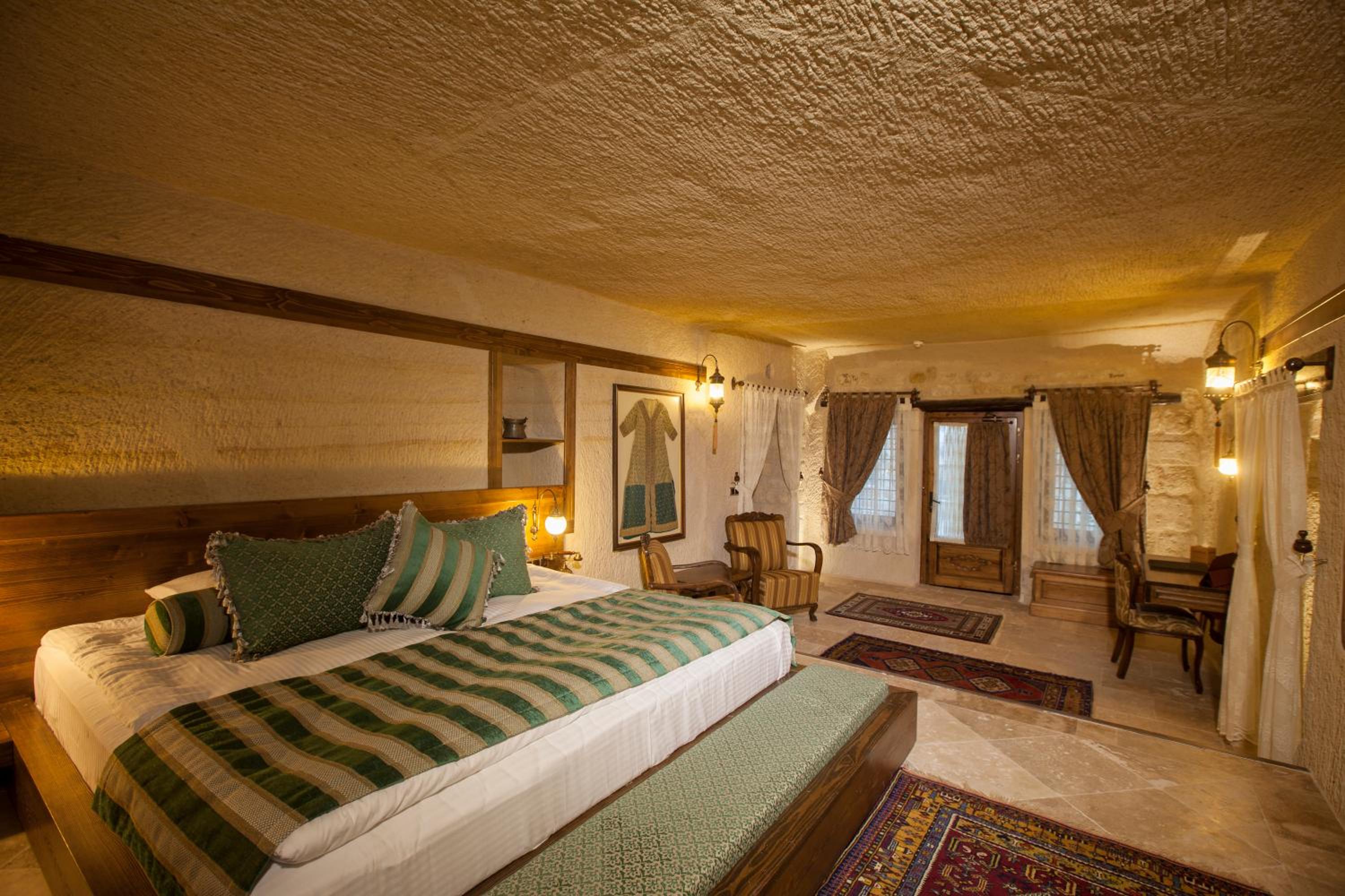 Cave, Majestic, Suite, Double Bed