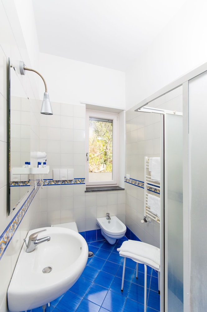 Residence Due Torri 42/44