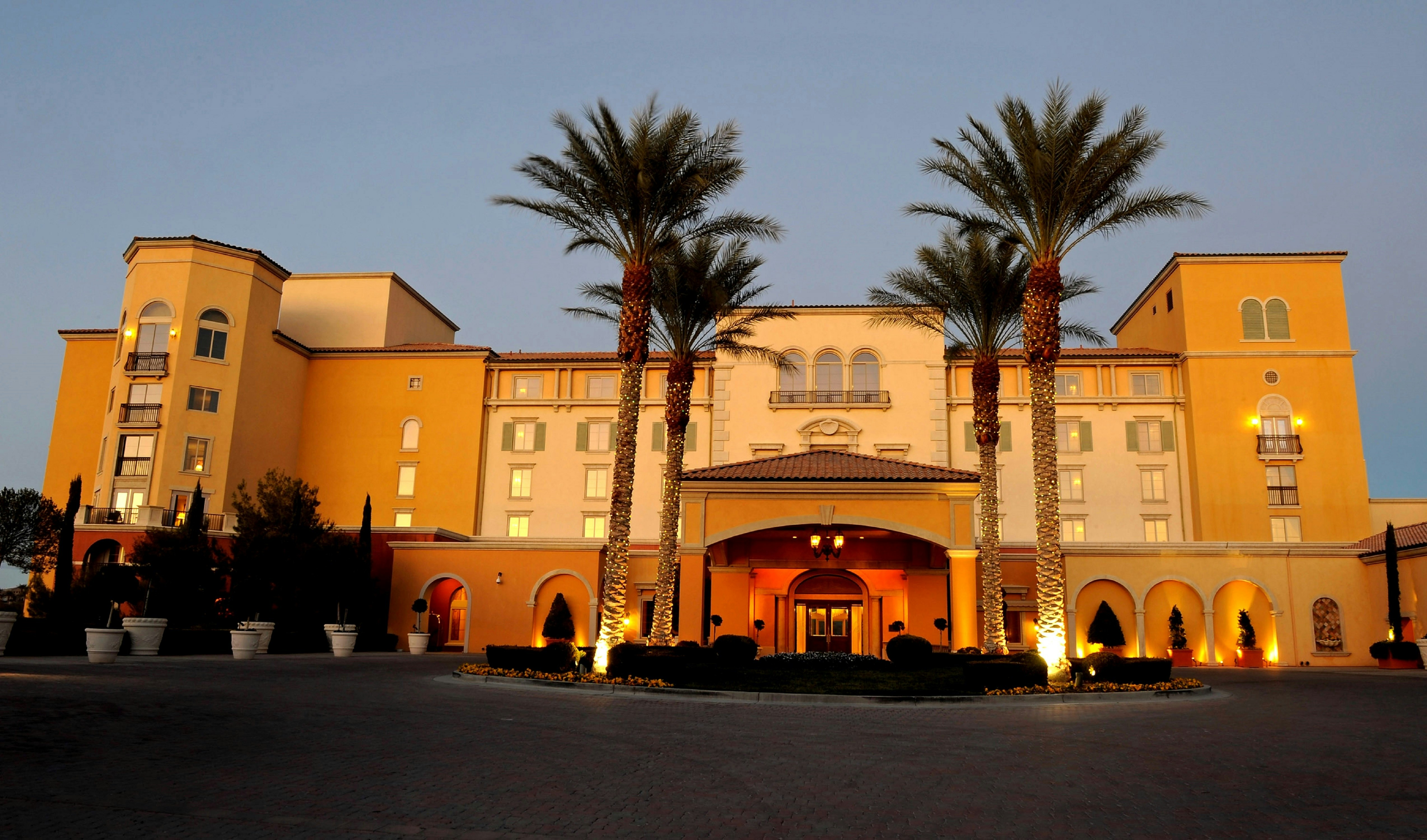 Hilton Lake Las Vegas Resort and Spa 9/83