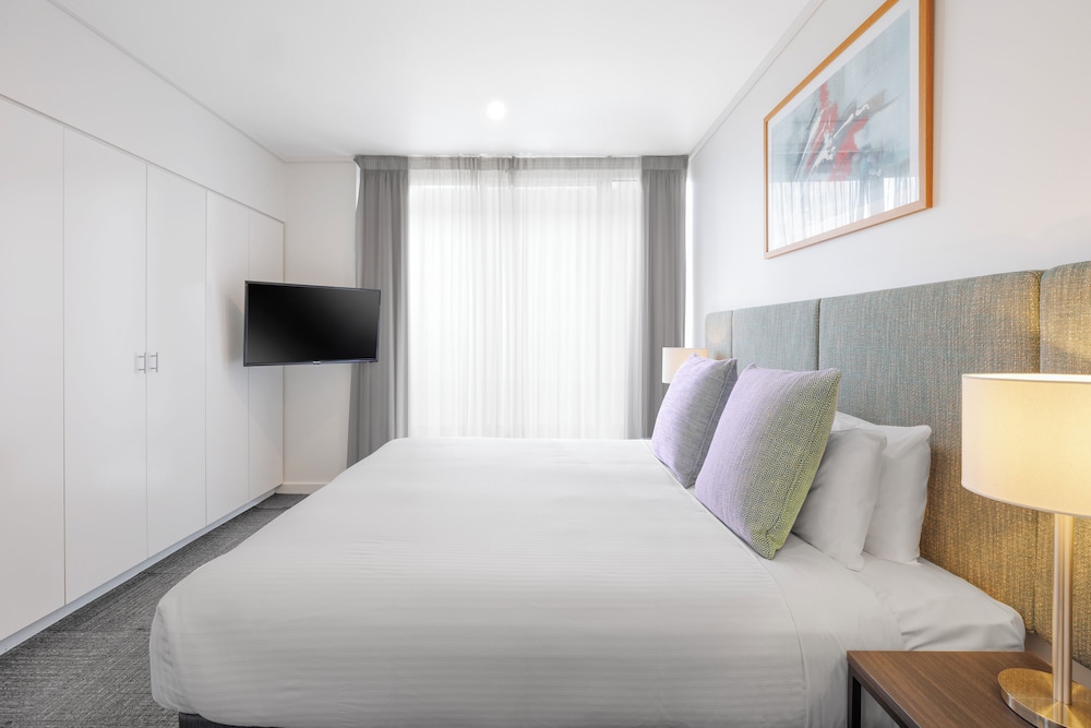 2 Bedrooms, Executive, Apartment, Queen and Twin Beds, 2 Bathrooms 6/10