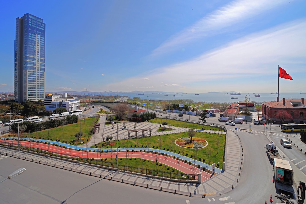 Panorama Health Club Hotel 62/64