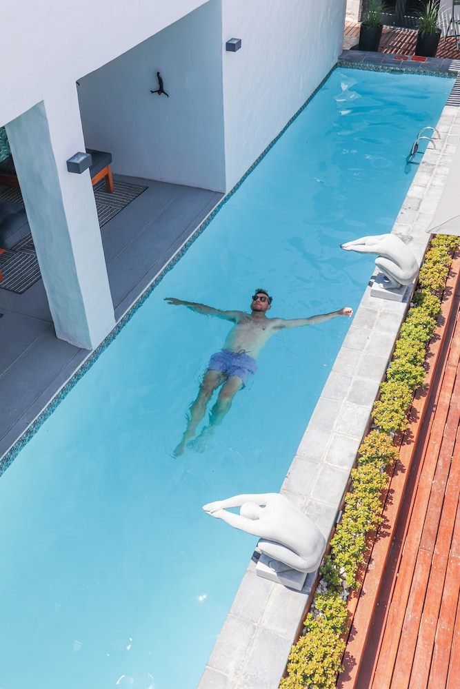 Abalone House &amp; Spa 42/75