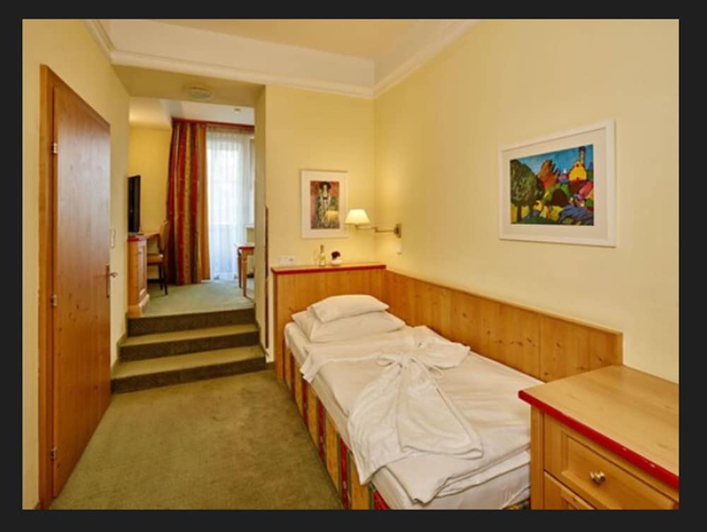 Sporthotel Igls 35/78