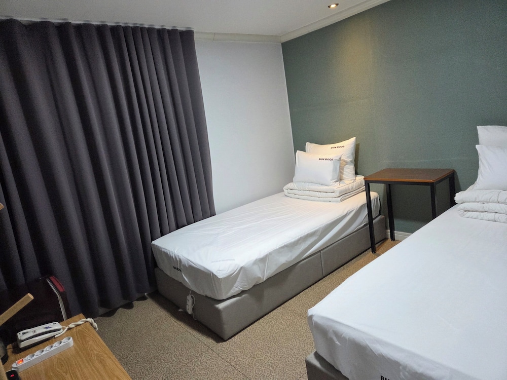 Gwangan Beach Blue Moon Motel 14/56