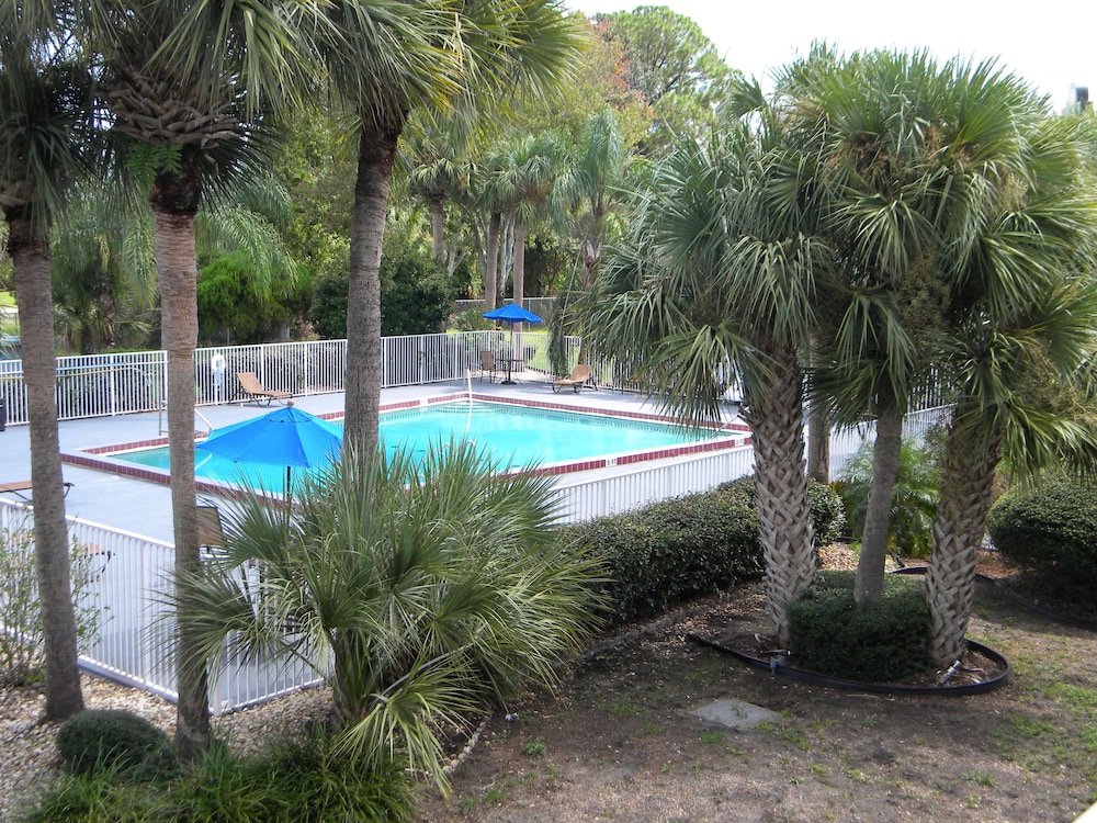 Econo Lodge Daytona Beach - Speedway 5/48