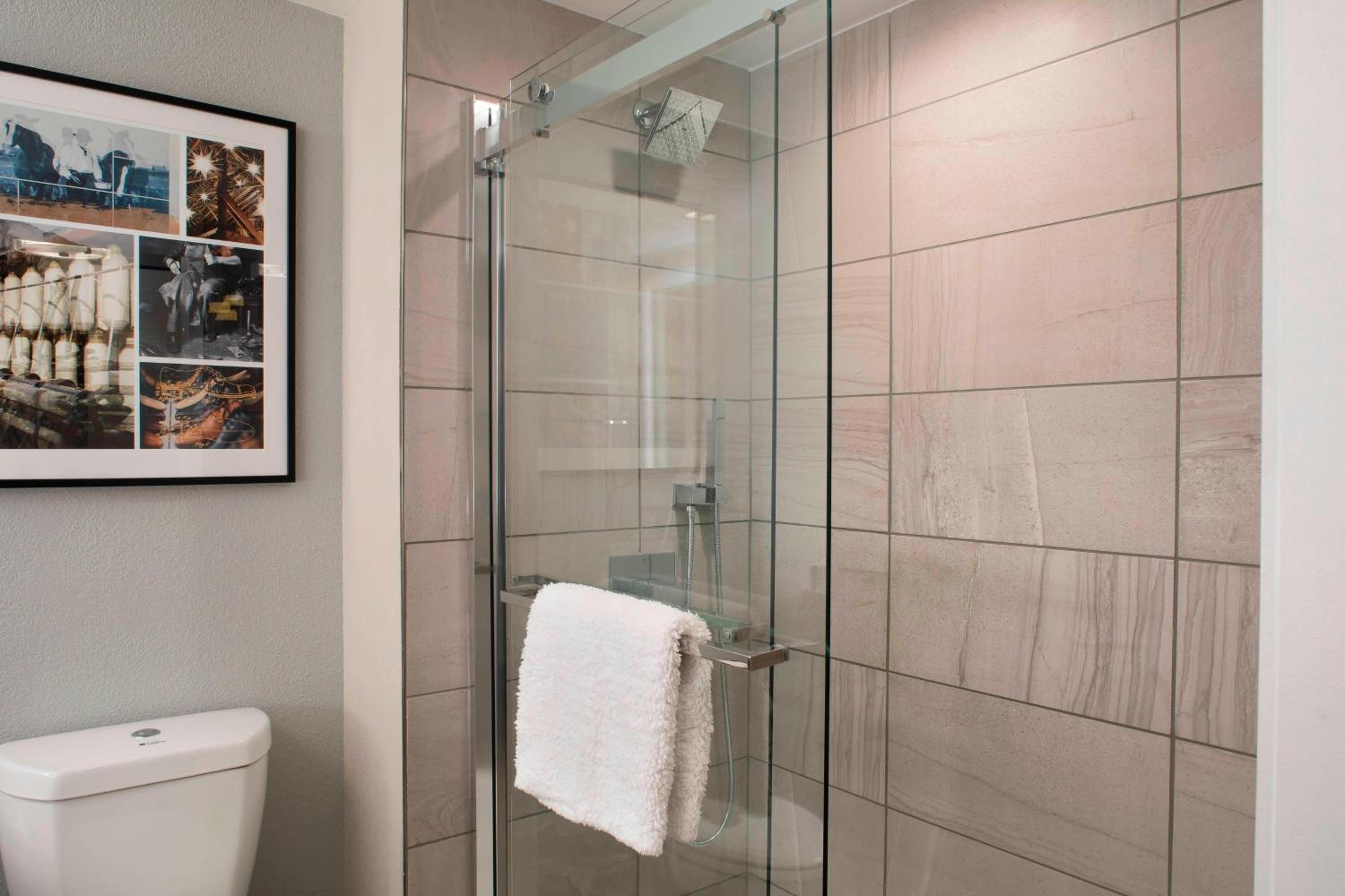 Renovated, 2 Queen Beds, Lounge Access, Winston-Salem Marriott 3/4