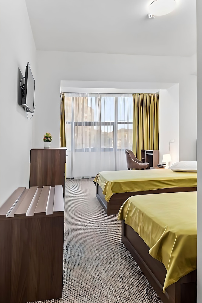 LINA HOTEL 27/49