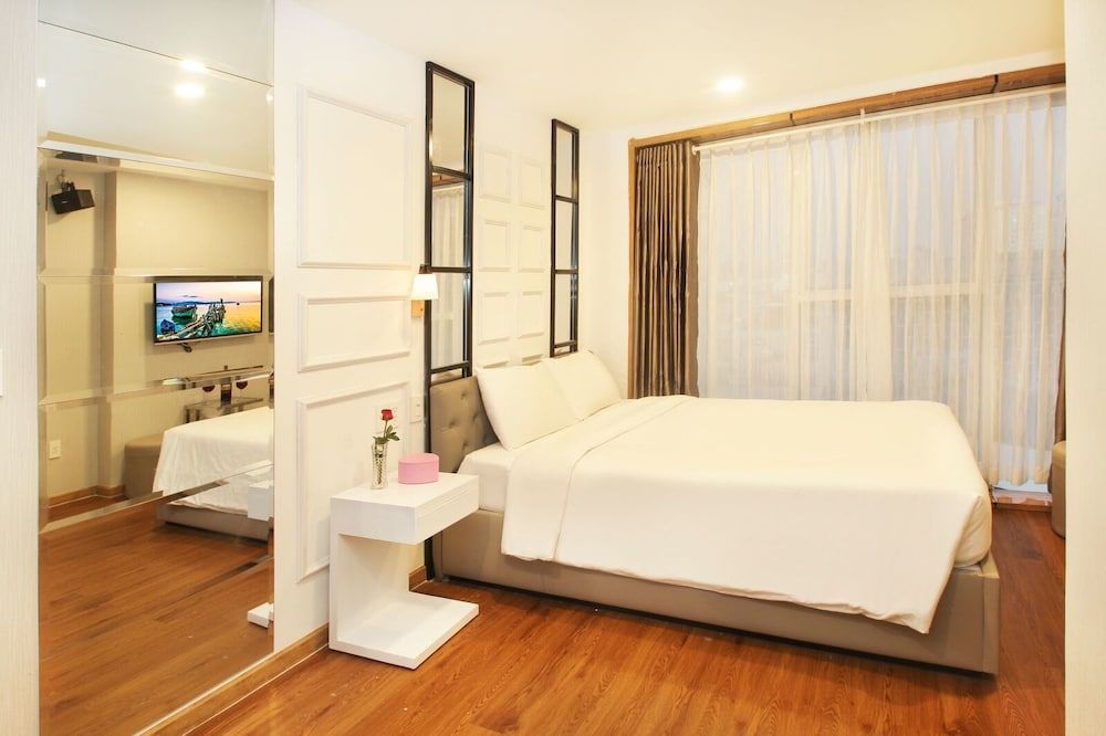 Cupid 2 Hotel 4/67