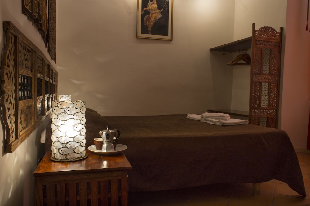 Diletto A Napoli B And B 9/24