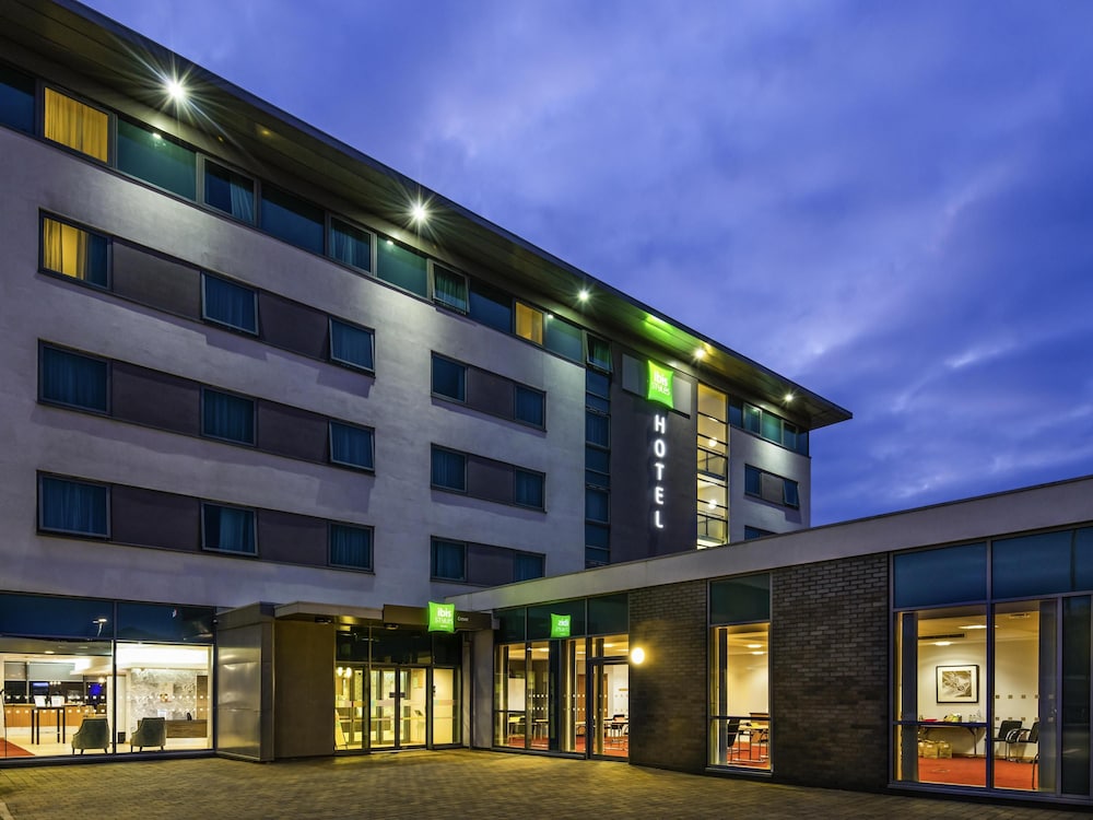 Ibis Styles Crewe 2/49