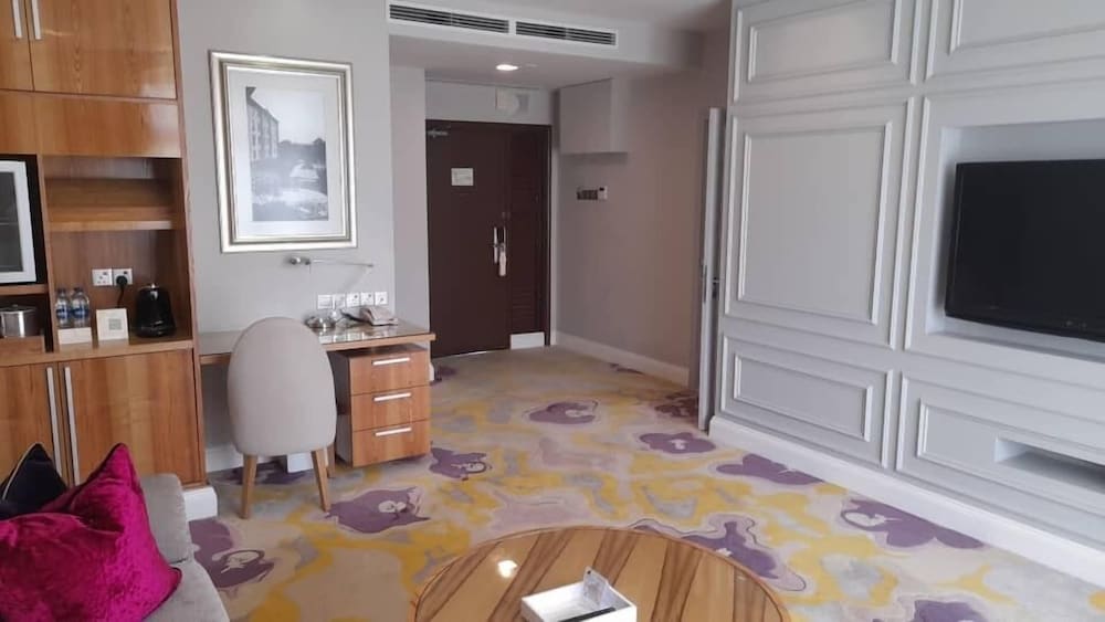 The Chateau Spa & Wellness Resort 55/60