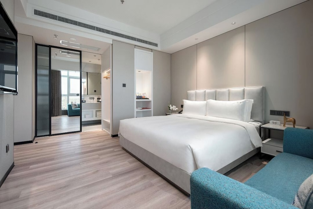 Ramada Wuxi 12/33