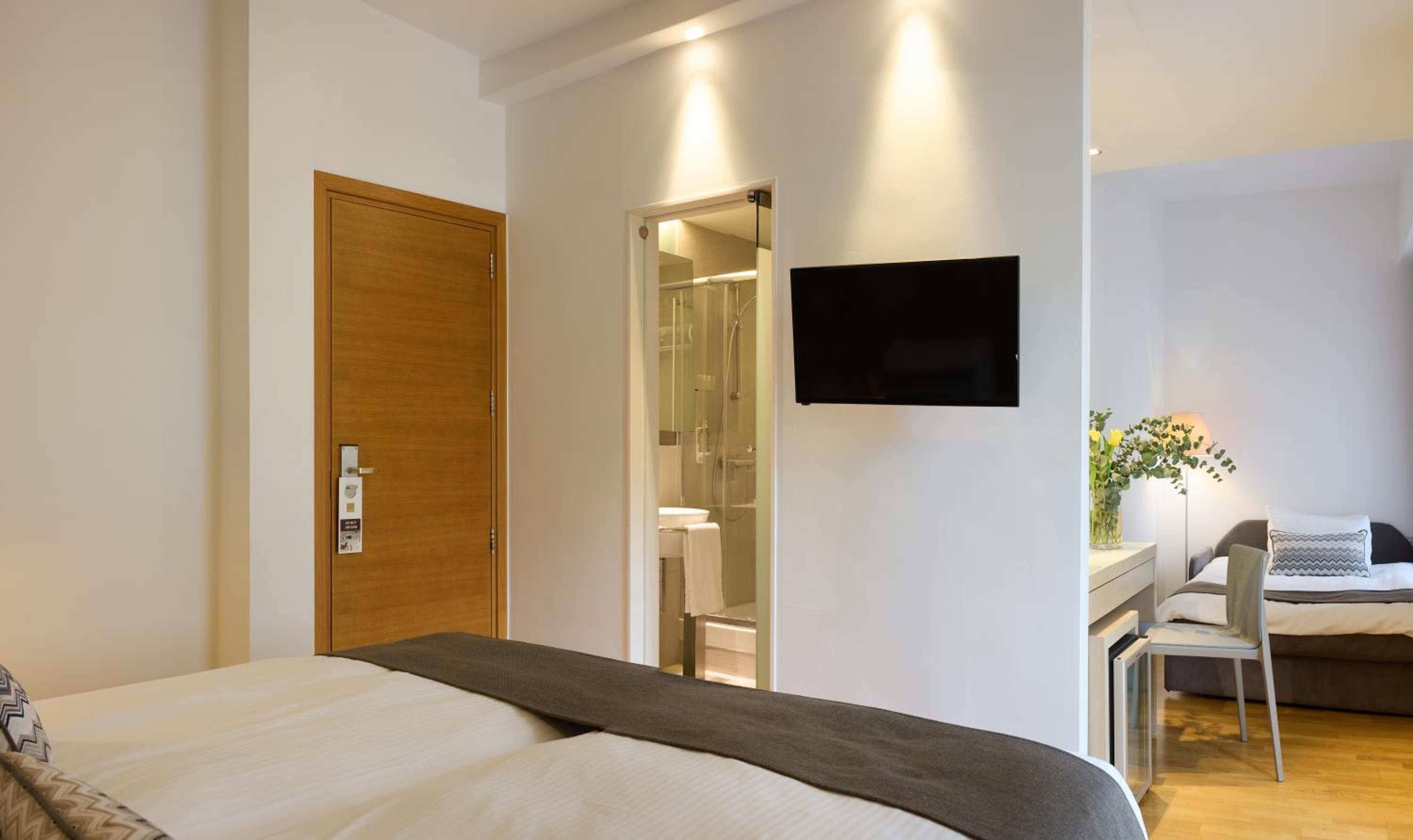 غرفة ثلاثية، Domotel Olympia Urban Chic Hotel 6/10