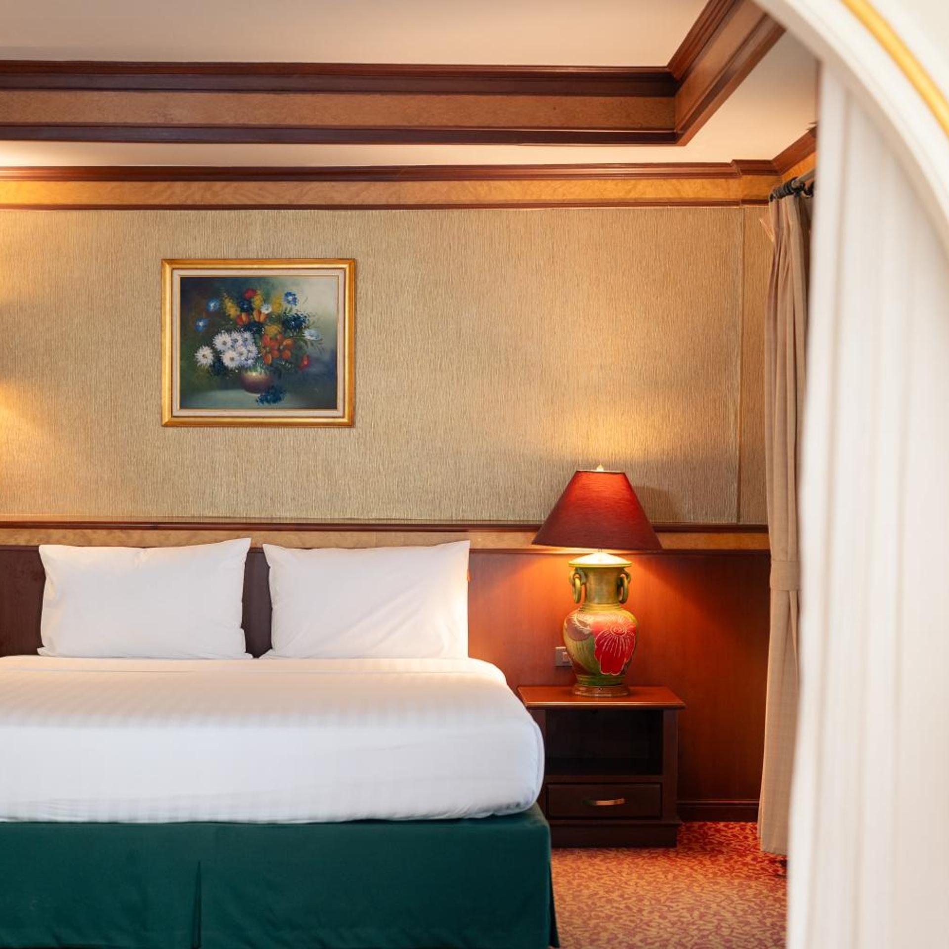 جناح ديلوكس، Erawan Hotel 2/9