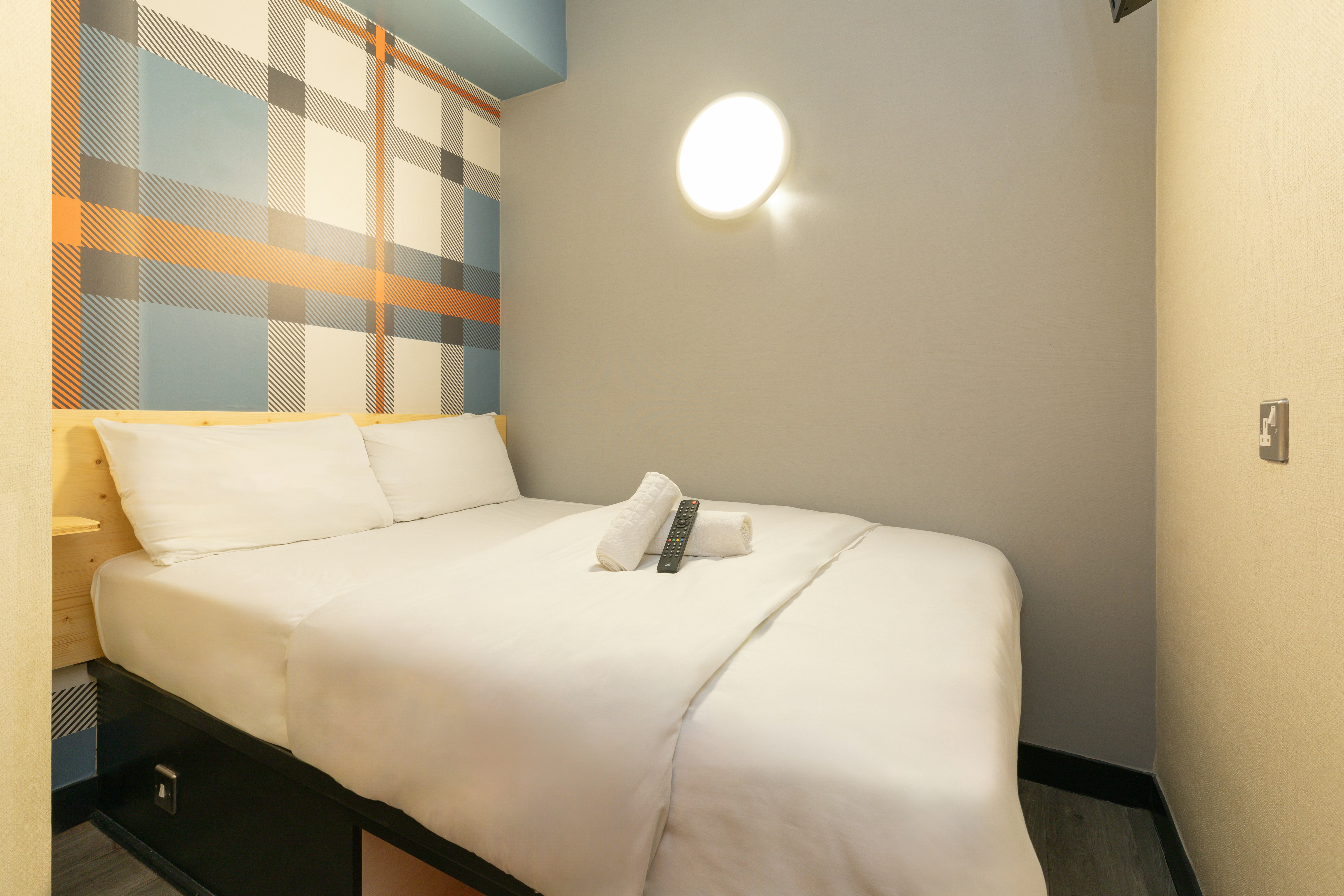 easyHotel Glasgow City 11/19