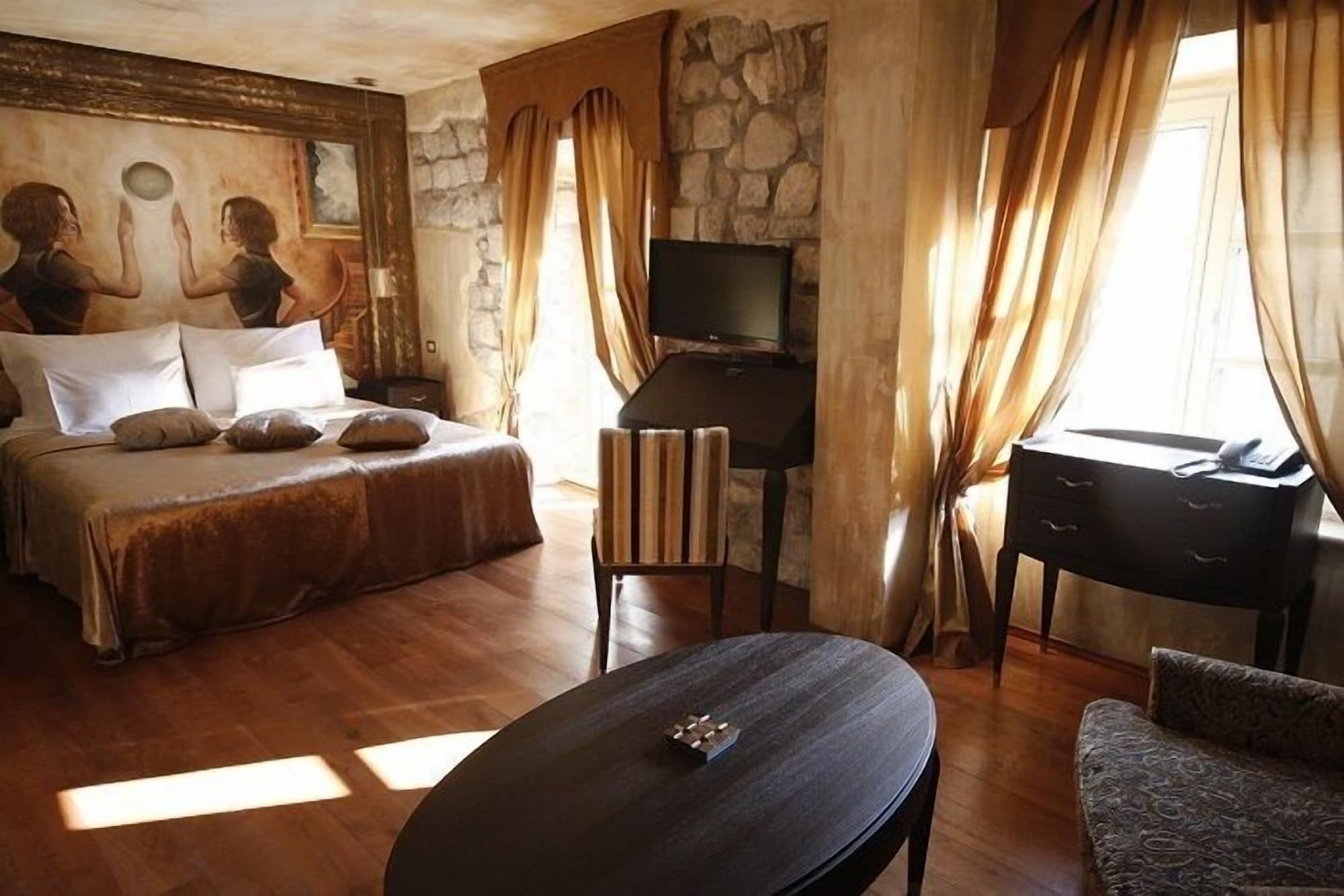 SUPERIOR, TWIN BEDS
