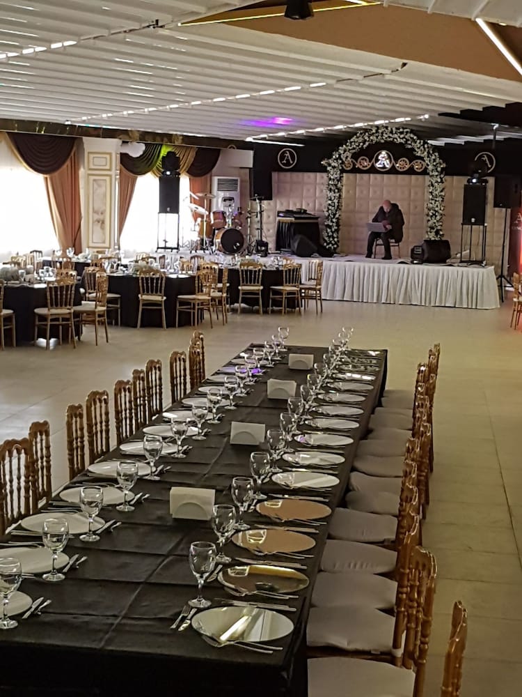 Altintas Otel & Spa 35/50