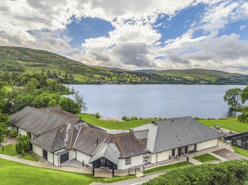 The Kenmore Club 37/50