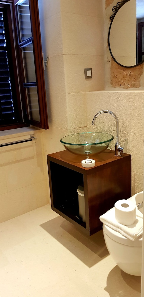 San Teodoro Boutique Hotel 48/50