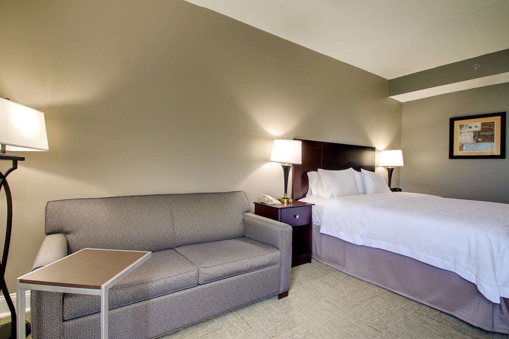 Hampton Inn Rolla 26/56