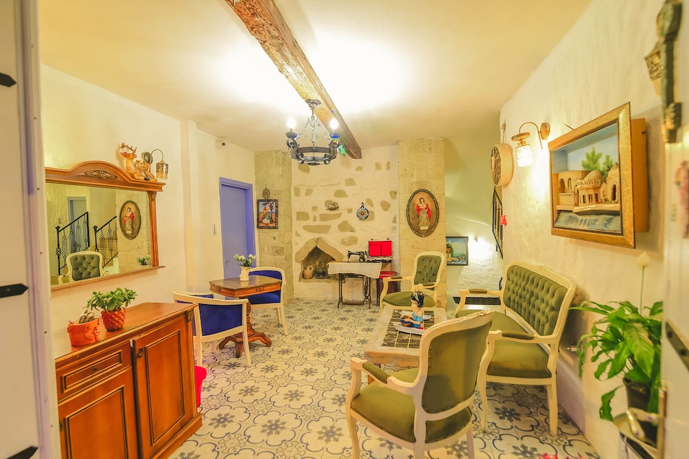 Alacati Asmali Konak Hotel 30/50