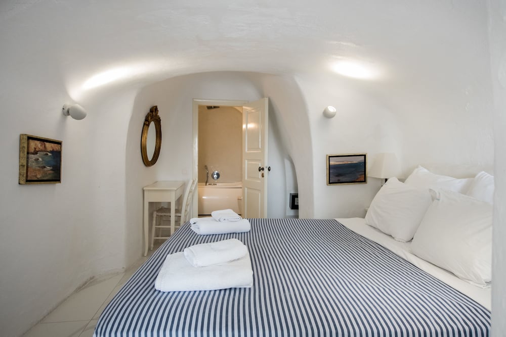 2 Bedrooms, Master, Executive, Suite, 2 Double Beds, Sofa