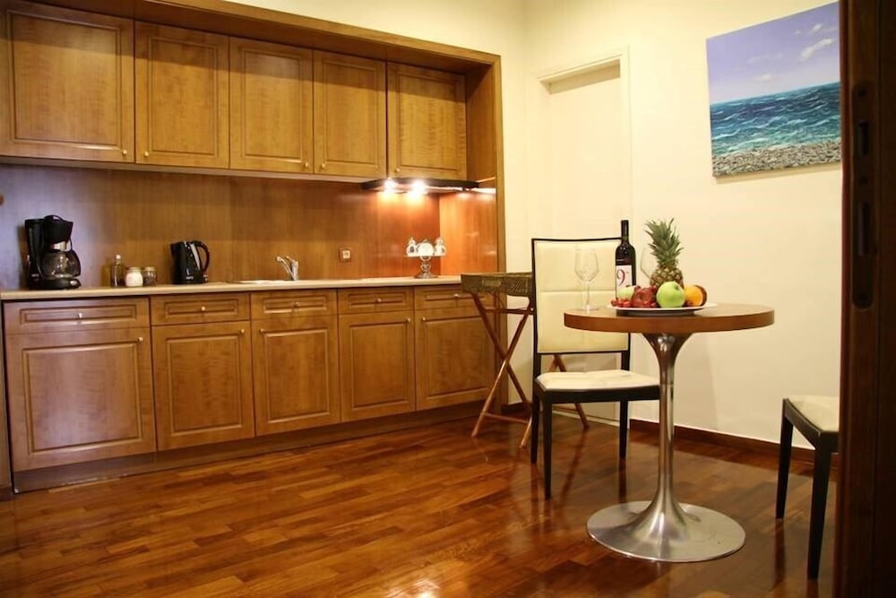 Andromeda Suites and Apartments 4/48
