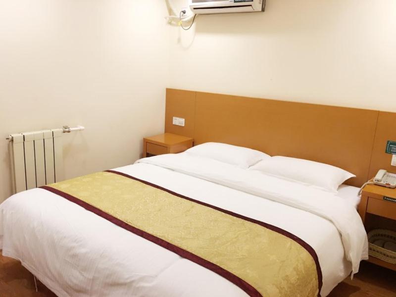 GreenTree Inn Tianjin Xiqing District Zhongbei Town Zhongbei Avenue Shell Hotel 10/32